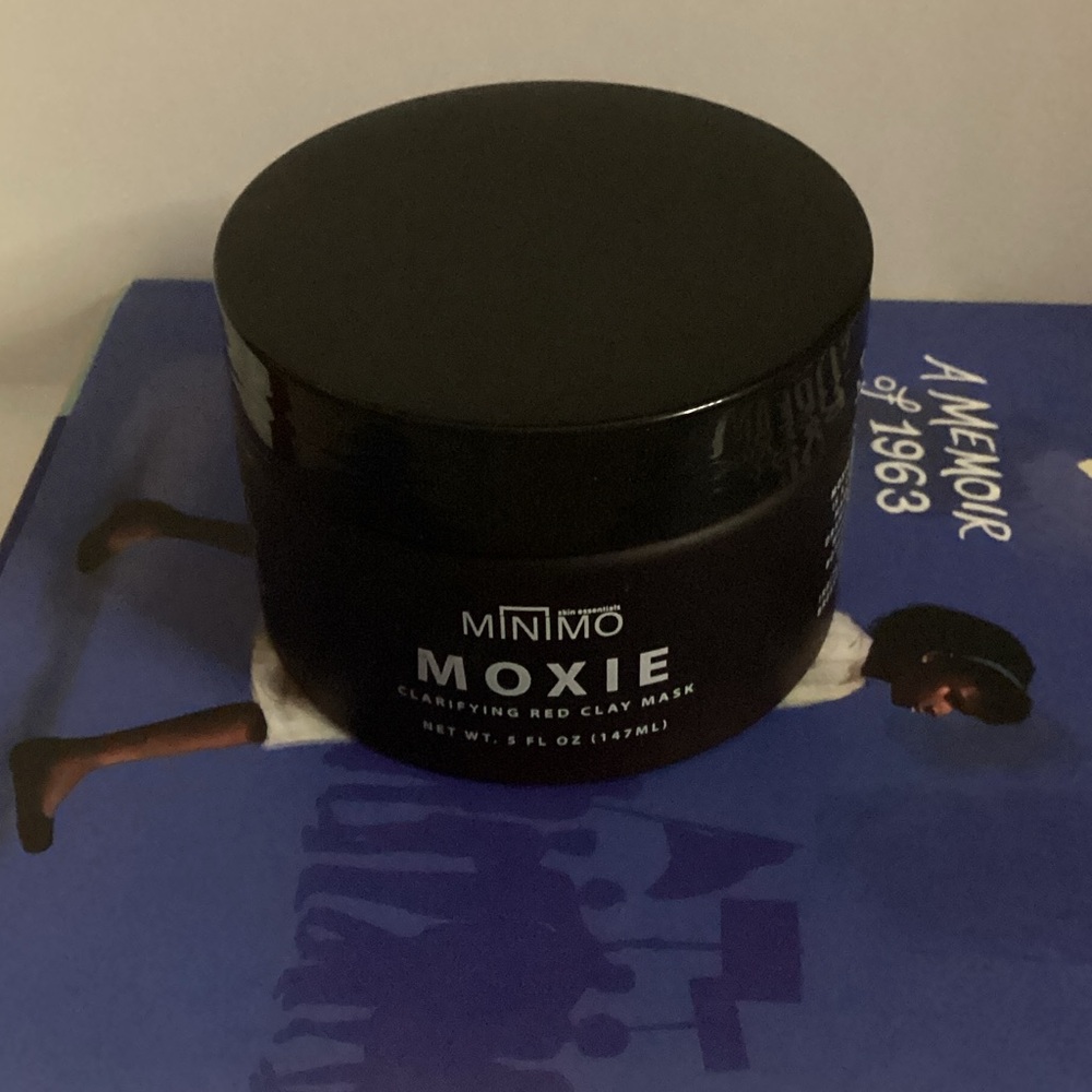 Clarifying Red Clay Mask - Black